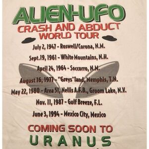 Vtg 90s Alien UFO T-Shirt World Tour Single Stitch USA Lg White Fashion Victim